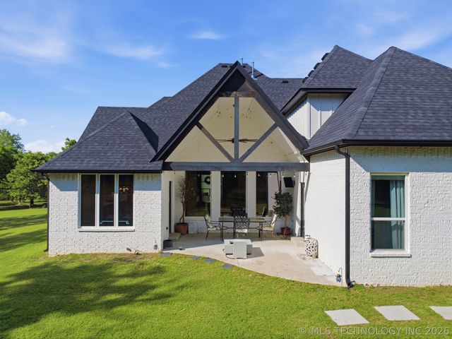 26510 E 61st Street S, Broken Arrow, OK 74014