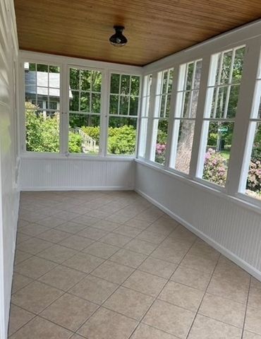 52 Riverdale Road 52, Wellesley, MA 02481