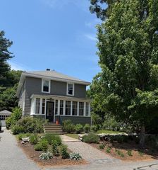 52 Riverdale Road 52, Wellesley, MA 02481