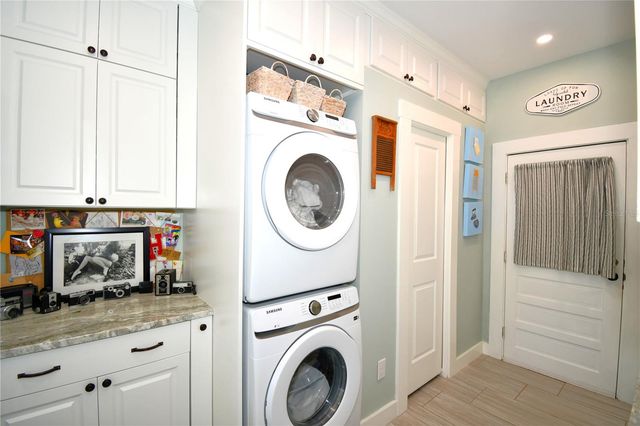 1245 N ALEXANDER STREET, Mount Dora, FL 32757