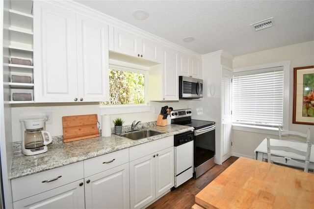 1245 N ALEXANDER STREET, Mount Dora, FL 32757