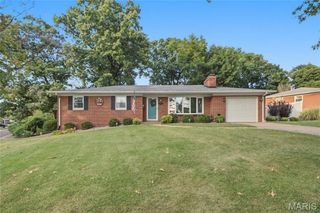 917 Clearview Drive, Belleville, IL 62223
