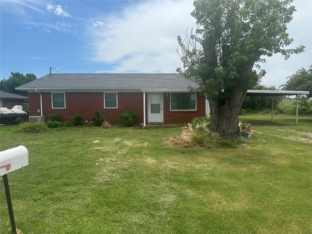 380 Weichel Street, Colony, OK 73021