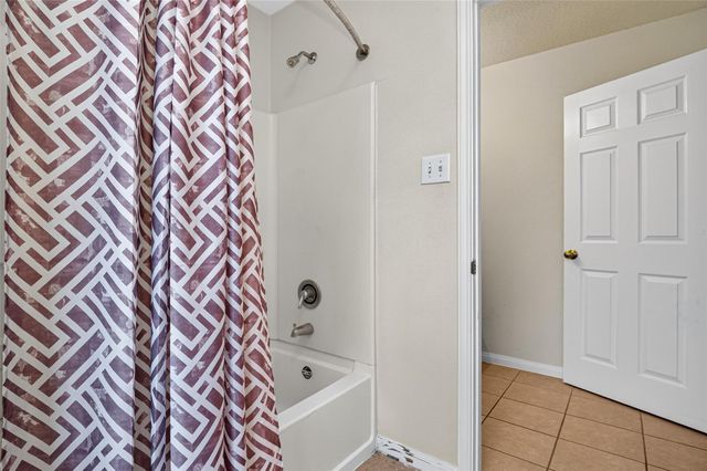 10221 Stone Gate Drive, Conroe, TX 77385