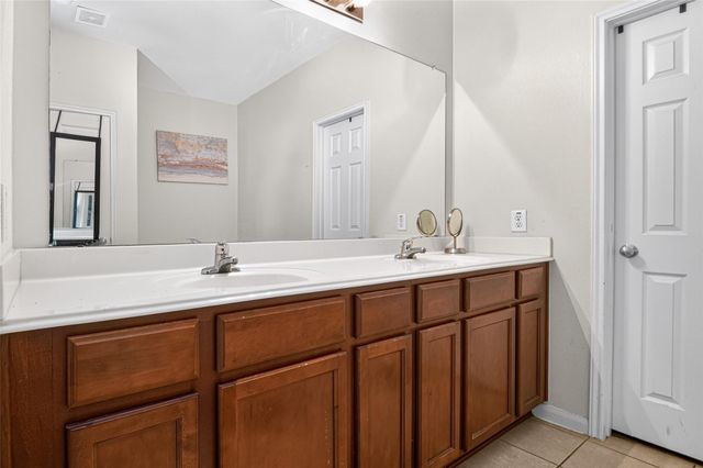 10221 Stone Gate Drive, Conroe, TX 77385
