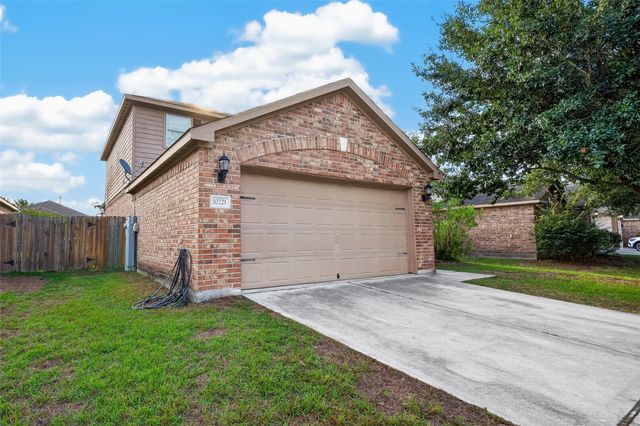 10221 Stone Gate Drive, Conroe, TX 77385