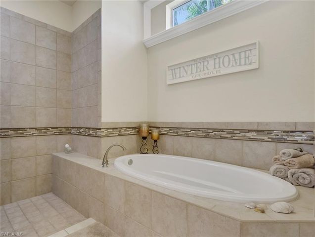 1407 SW 49th ST, Cape Coral, FL 33914