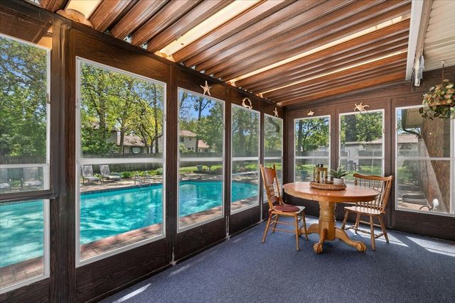 667 N Lake Street, Grayslake, IL 60030