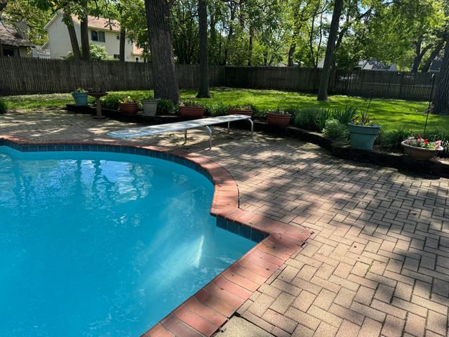 667 N Lake Street, Grayslake, IL 60030