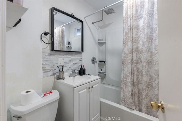 22113 Cantlay Street, Canoga Park, CA 91303