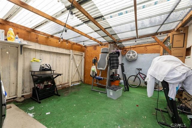22113 Cantlay Street, Canoga Park, CA 91303