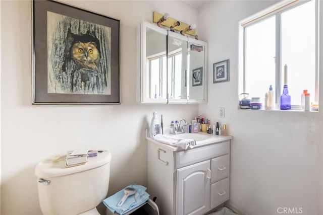 22113 Cantlay Street, Canoga Park, CA 91303
