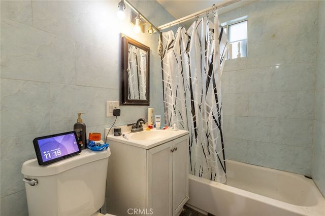 22113 Cantlay Street, Canoga Park, CA 91303