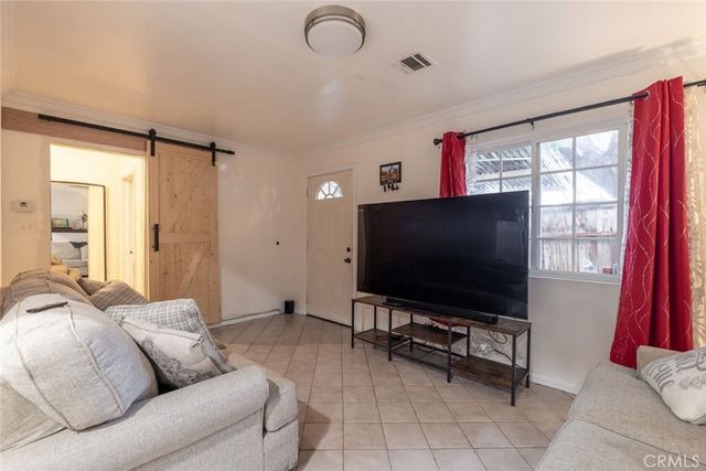22113 Cantlay Street, Canoga Park, CA 91303