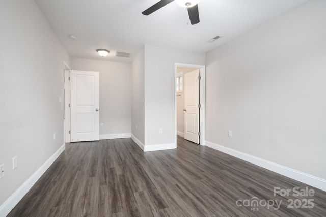 11 Shadowlawn Drive, Asheville, NC 28806