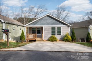 11 Shadowlawn Drive, Asheville, NC 28806
