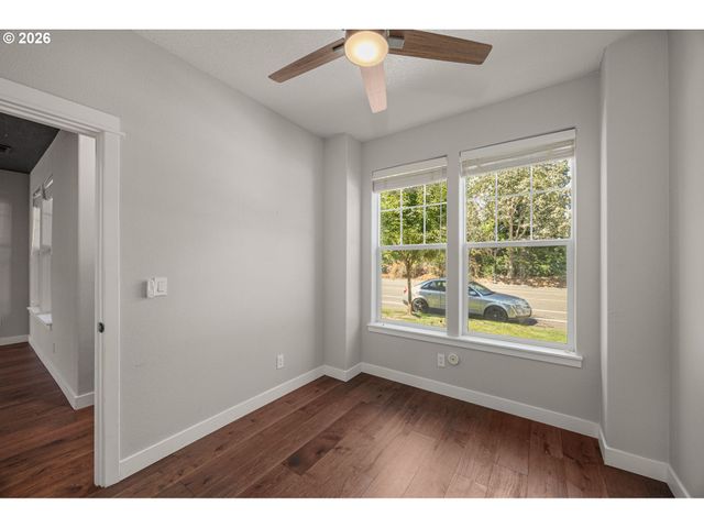 7024 Ne CHERRY Dr, Hillsboro, OR 97124