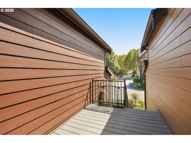 7024 Ne CHERRY Dr, Hillsboro, OR 97124