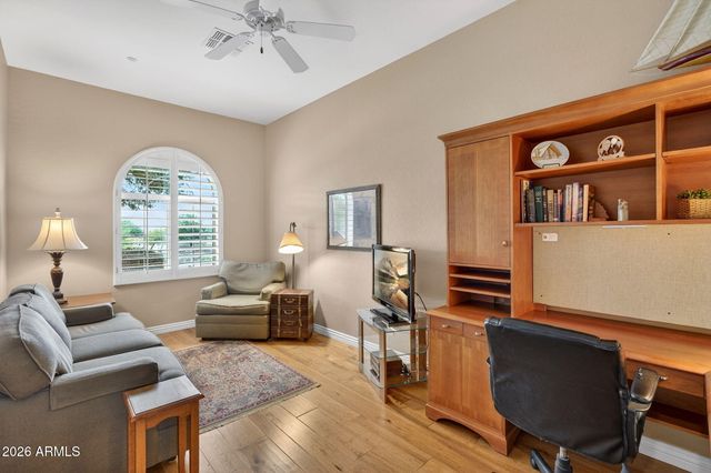 10320 E PINE VALLEY Drive, Scottsdale, AZ 85255