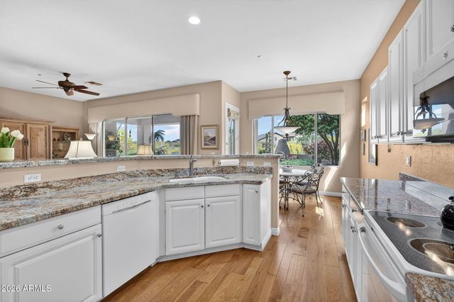 10320 E PINE VALLEY Drive, Scottsdale, AZ 85255