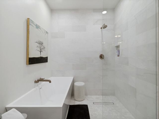 6328 Bandera Avenue A, Dallas, TX 75225