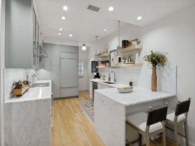 6328 Bandera Avenue A, Dallas, TX 75225