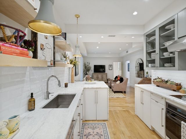 6328 Bandera Avenue A, Dallas, TX 75225