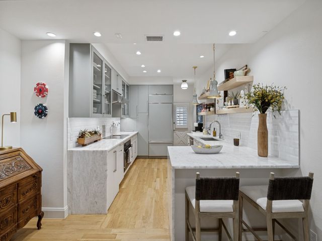 6328 Bandera Avenue A, Dallas, TX 75225