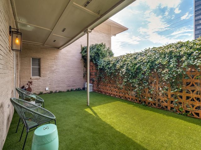 6328 Bandera Avenue A, Dallas, TX 75225