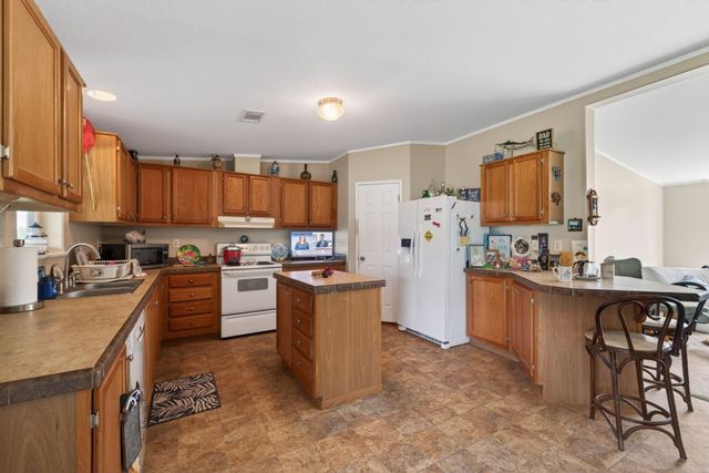468 County Road 545, Alvin, TX 77511
