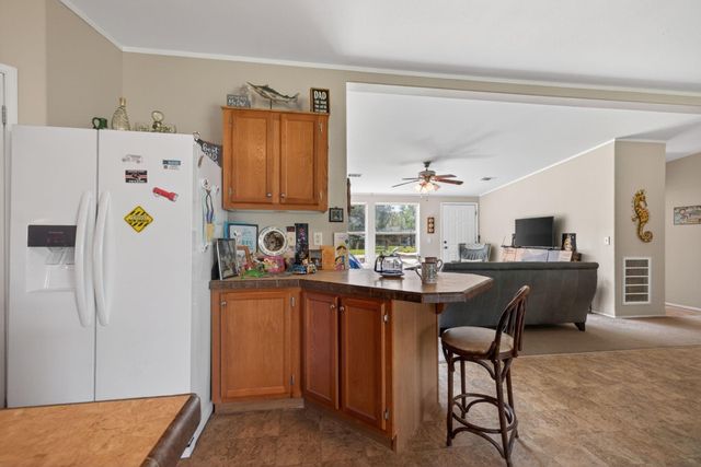 468 County Road 545, Alvin, TX 77511