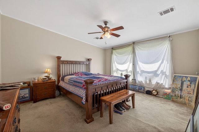 468 County Road 545, Alvin, TX 77511