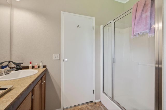 468 County Road 545, Alvin, TX 77511
