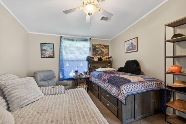 468 County Road 545, Alvin, TX 77511