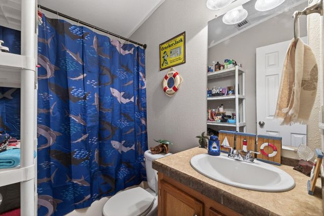 468 County Road 545, Alvin, TX 77511