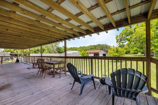 468 County Road 545, Alvin, TX 77511