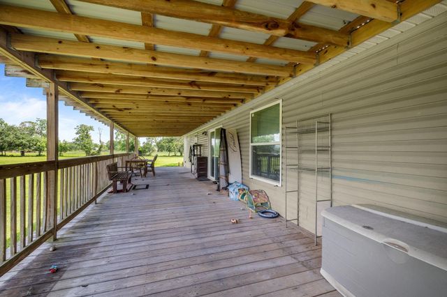 468 County Road 545, Alvin, TX 77511
