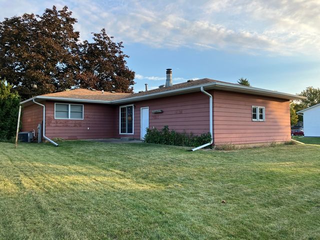 403 E Park Street, Morrison, IL 61270