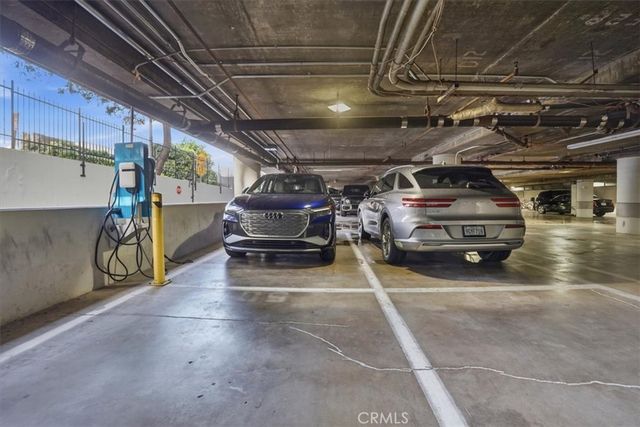 818 N Doheny Drive 908, West Hollywood, CA 90069