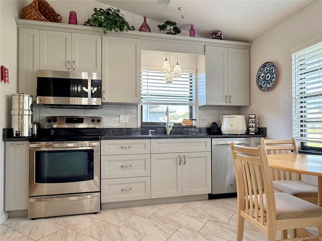 1742 W ORANGEWOOD PLACE, Avon Park, FL 33825