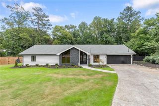 1300 Chipping Court, Roswell, GA 30076