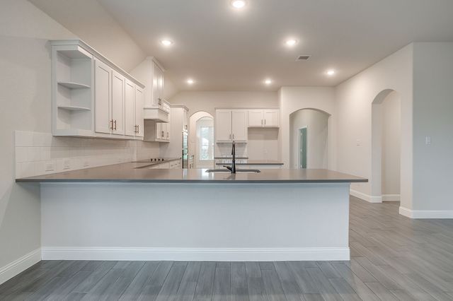 3200 Signal Hill Drive, Burleson, TX 76028