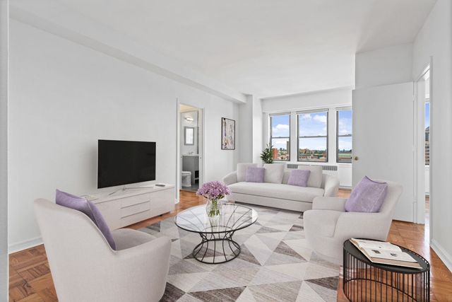 6230 N Kenmore Avenue 901, Chicago, IL 60660
