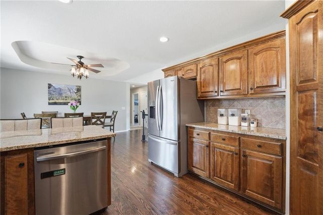 612 NW Whitney Drive, Grain Valley, MO 64029