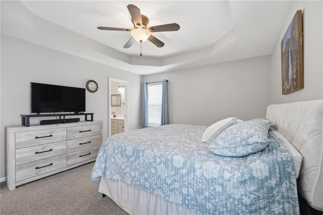 612 NW Whitney Drive, Grain Valley, MO 64029