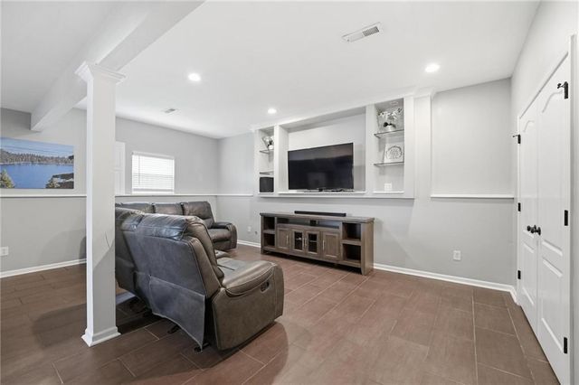 612 NW Whitney Drive, Grain Valley, MO 64029