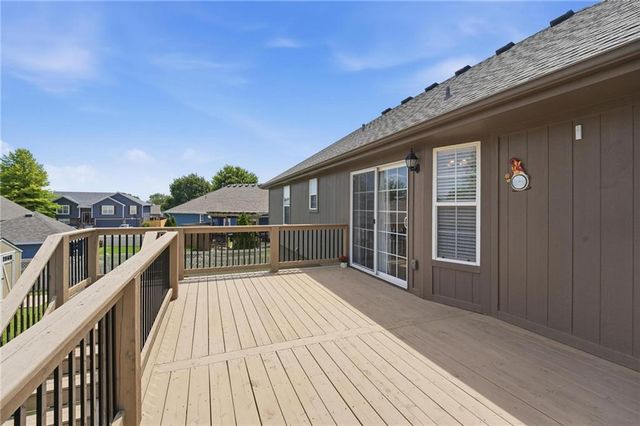 612 NW Whitney Drive, Grain Valley, MO 64029