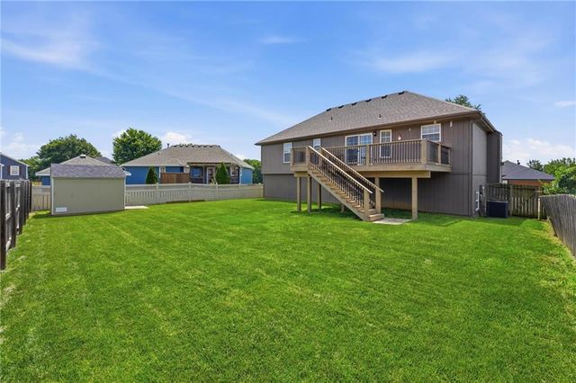 612 NW Whitney Drive, Grain Valley, MO 64029