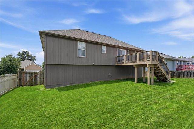 612 NW Whitney Drive, Grain Valley, MO 64029