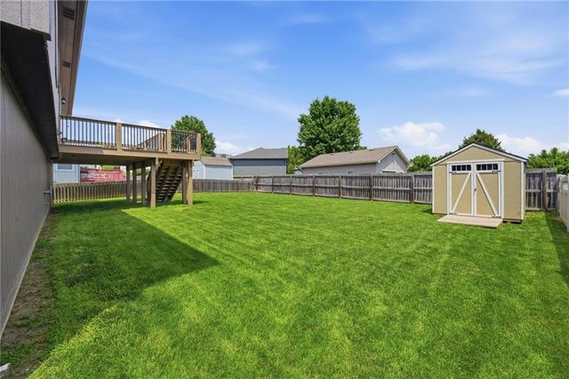 612 NW Whitney Drive, Grain Valley, MO 64029